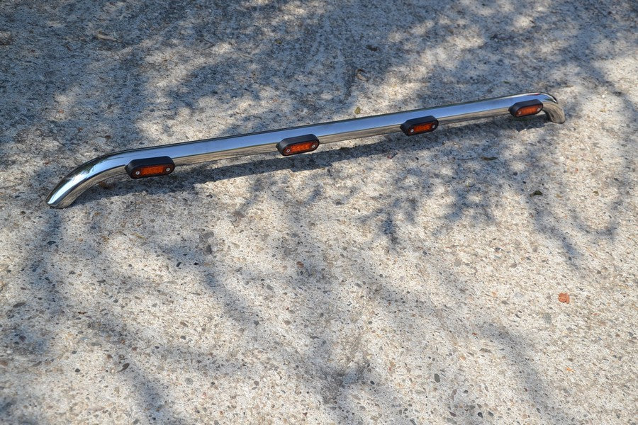 Arceau de toit universel avec 4 feux de gabarit intégrés, inox 60 mm