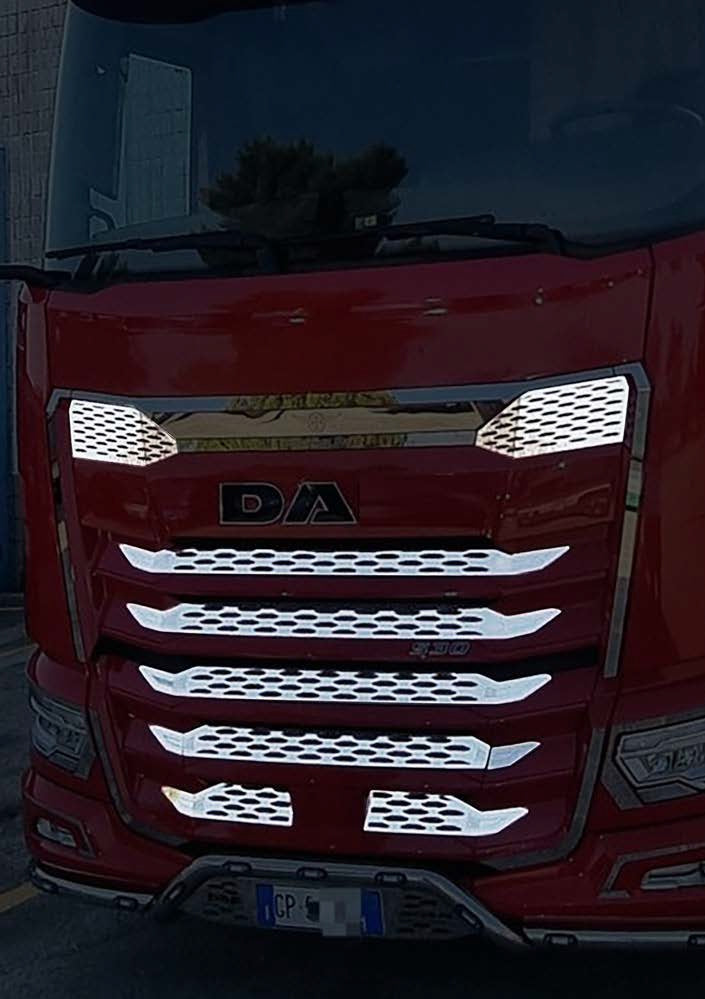 Décoration de calandre avant – adaptée pour DAF XG