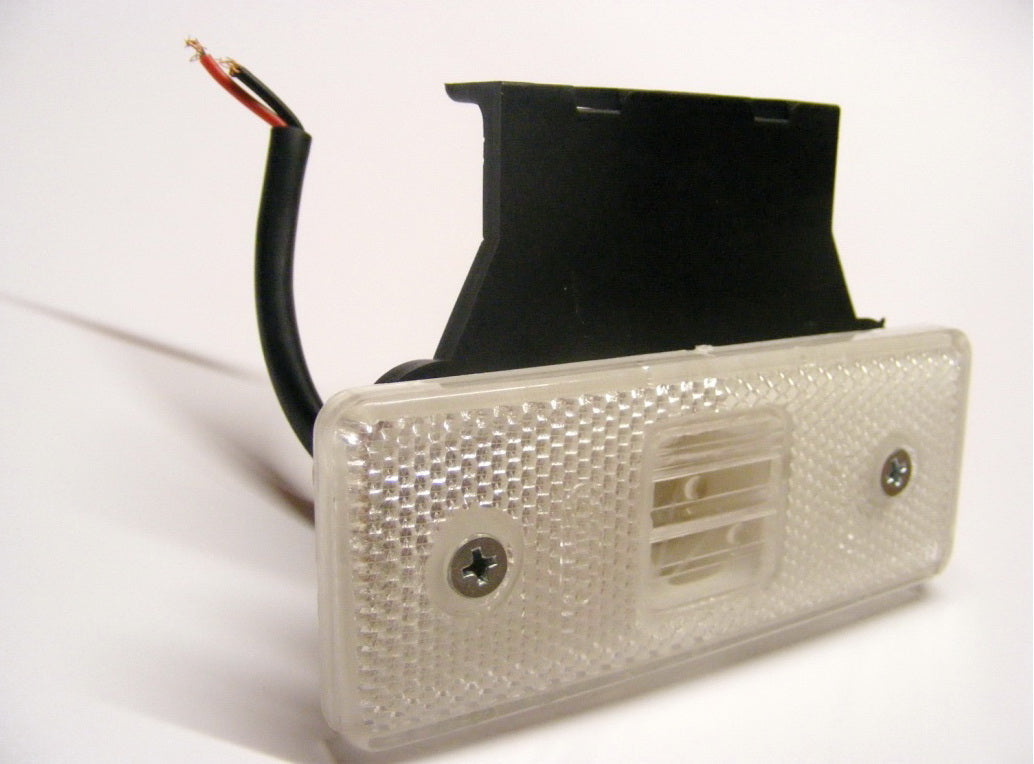 White LED Clearance Light, 12/24V, 4 LEDs, 110 x 42 x 6 mm