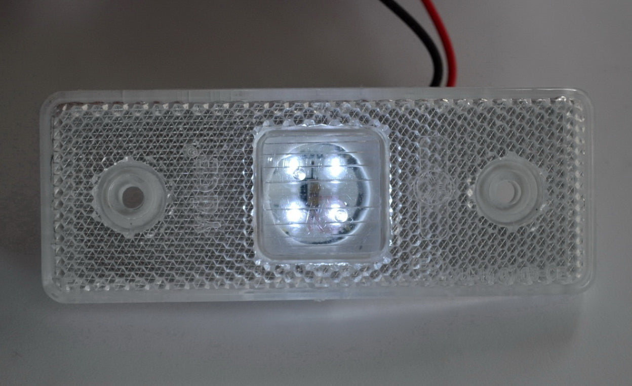White LED Clearance Light, 12/24V, 4 LEDs, 110 x 42 x 6 mm