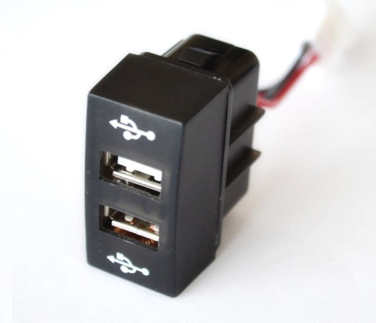 Duale USB-Ladebuchse – 12/24 V, geeignet für Mercedes MP4