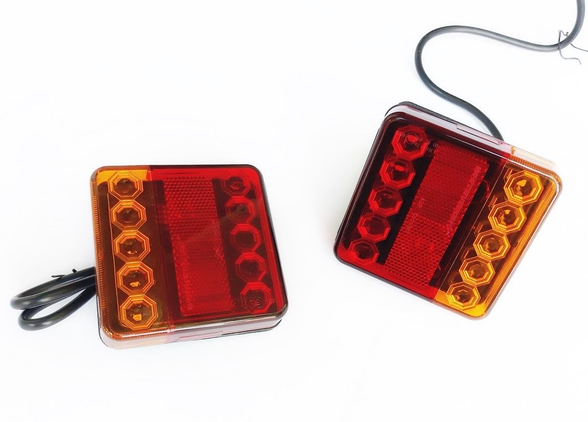 Petit feu arrière carré à LED pour remorque – lampe arrière 12 V homologuée E