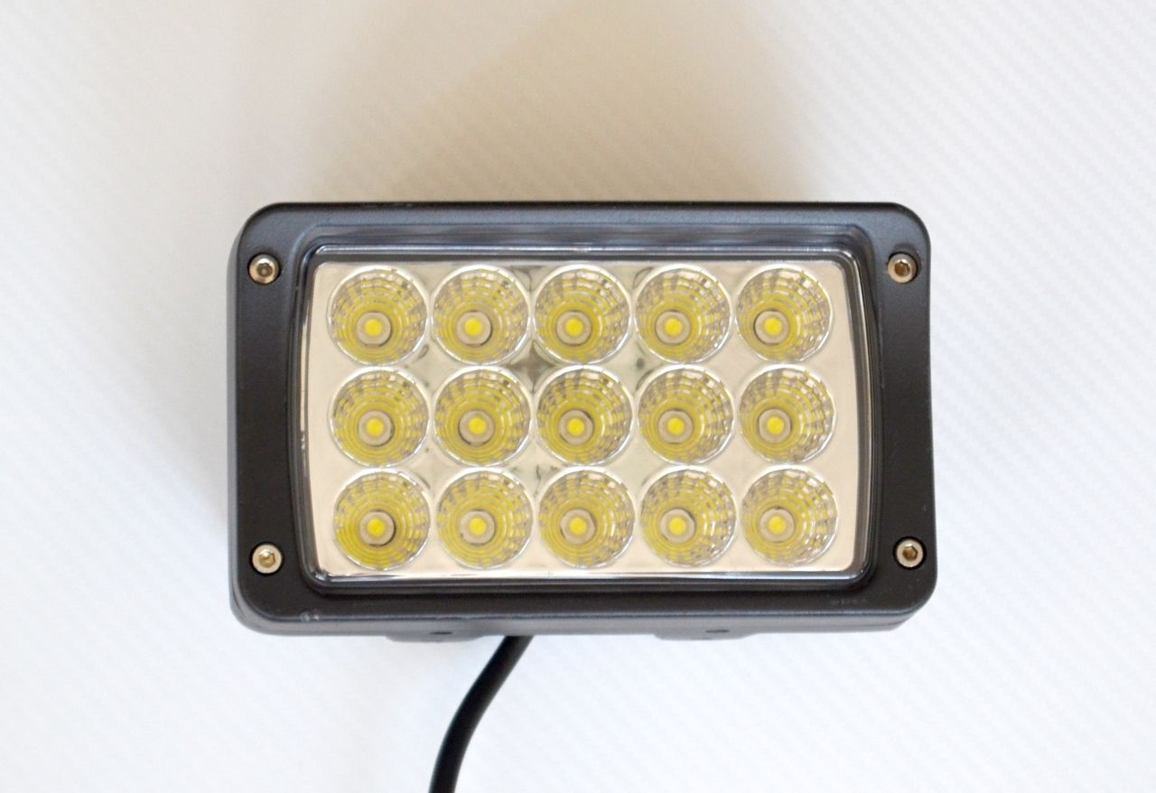 Projecteur de travail à LED rectangulaire – 45 W, 15×3 W LED Epistar, corps en aluminium