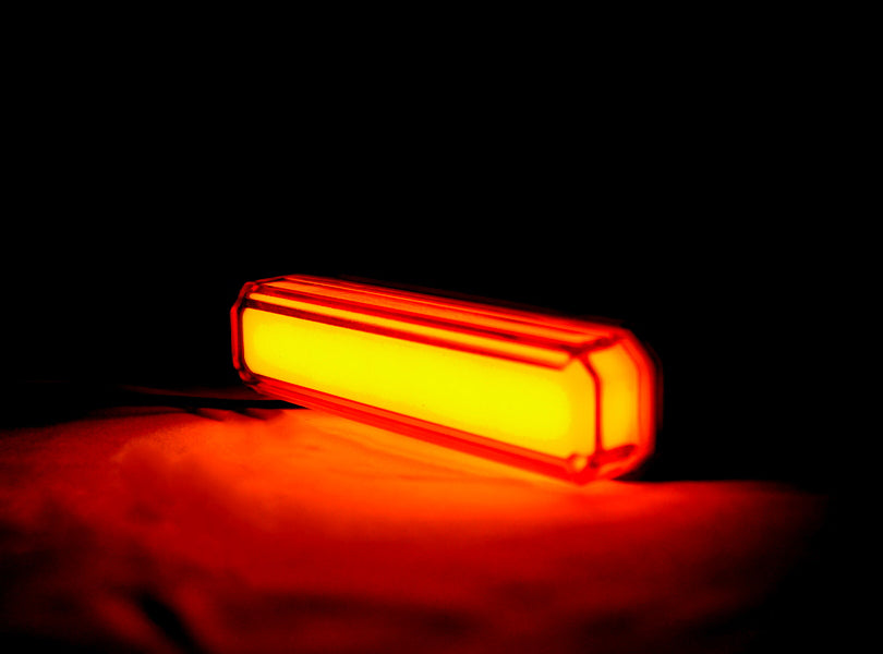 Feu de gabarit latéral LED néon, jaune, 12/24 V, fixation par clips, vis cachée, 80 x 20 x 20 mm