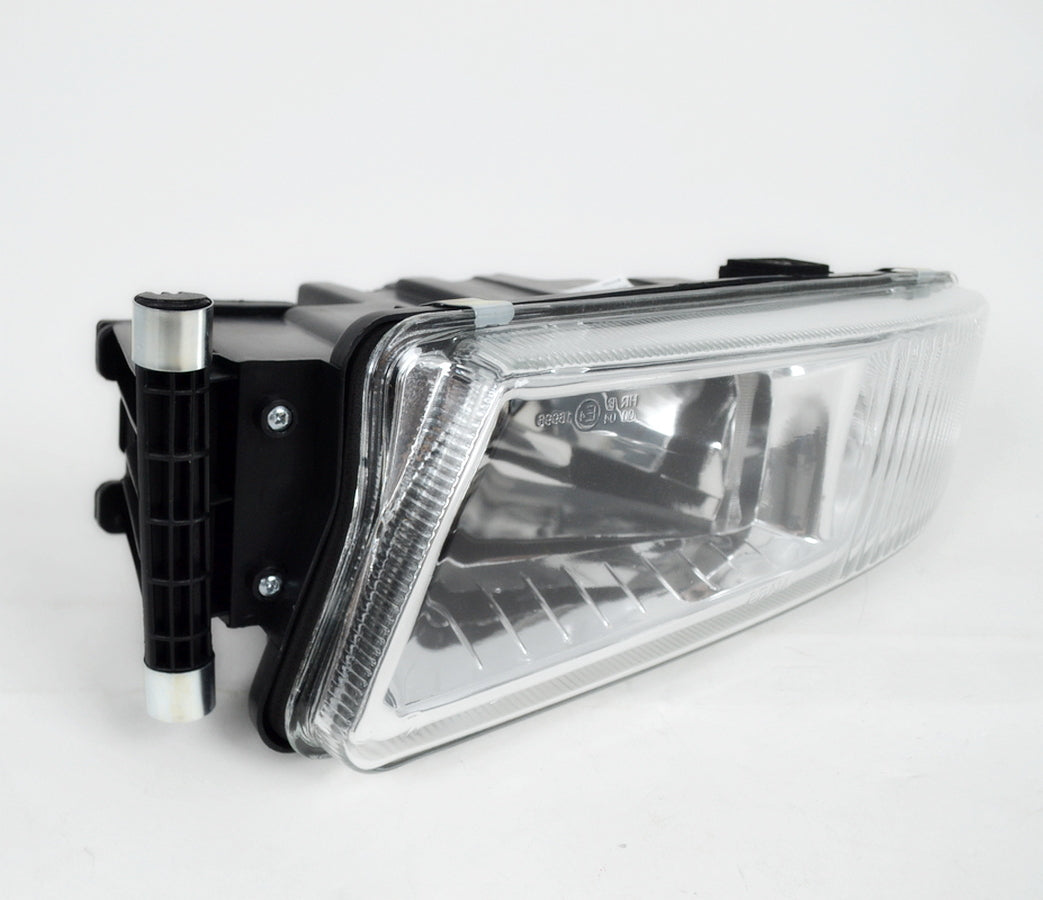 Αριστερό φανάρι ομίχλης αλογόνου με φλας – κατάλληλο για MAN TGX 2009+