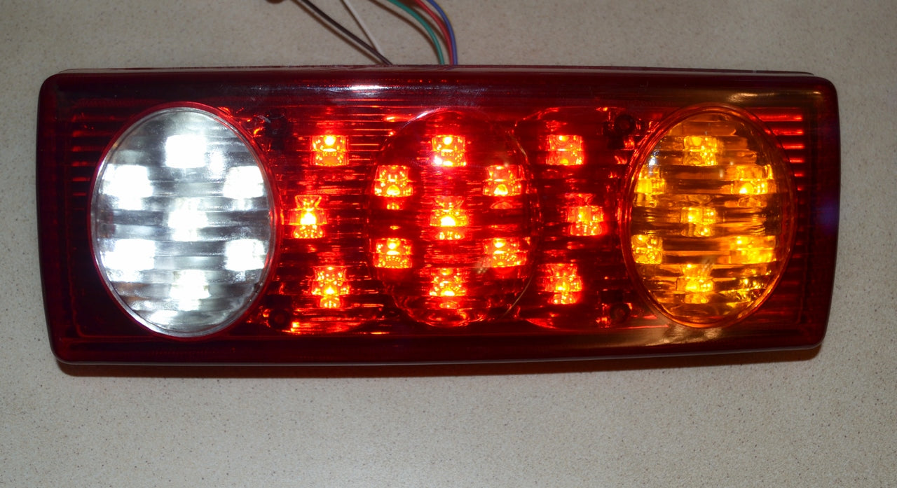 Jeu de feux arrière ovales à LED, 3 sections 12 V pour stop et signalisation, paire