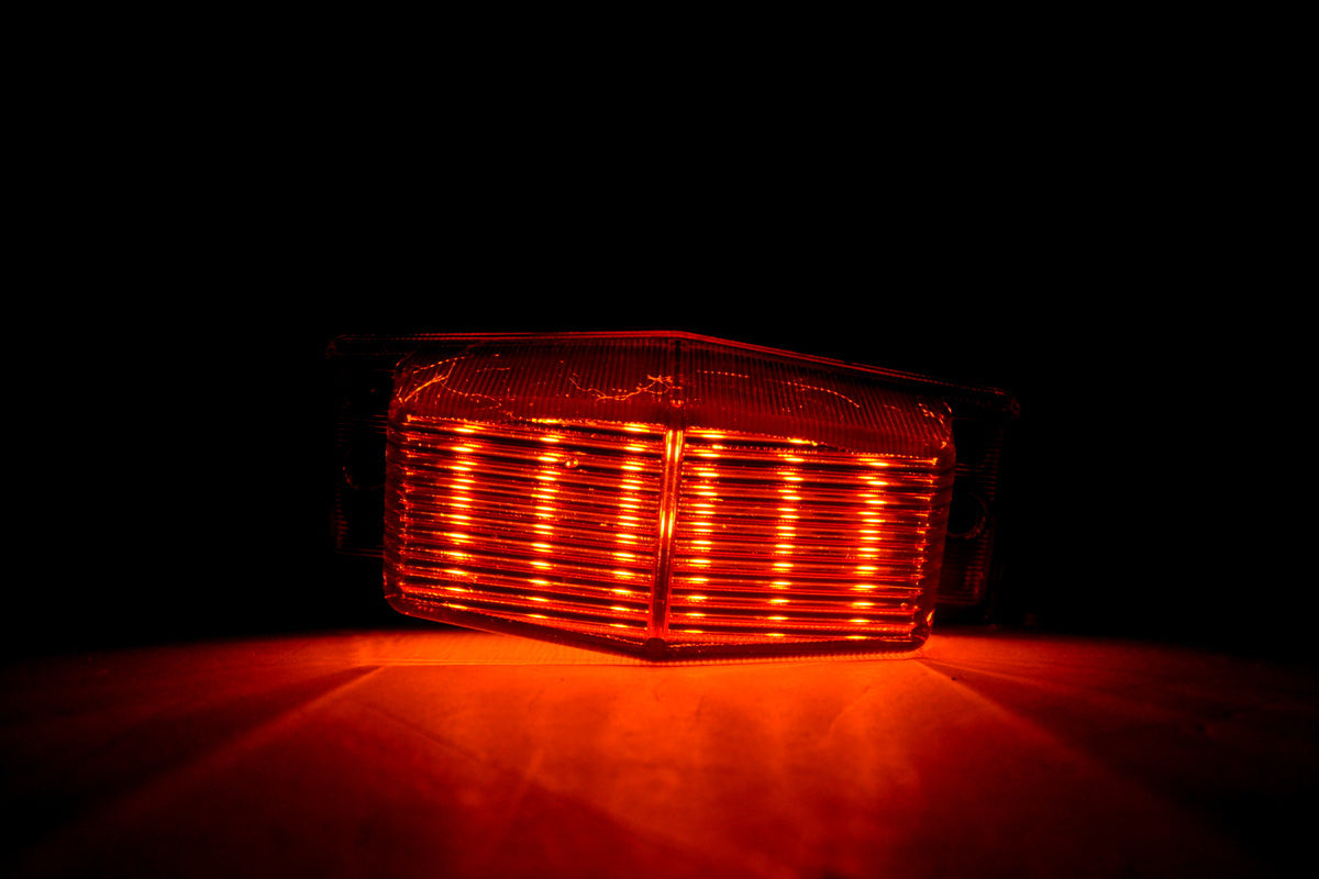 Universal LED Side Marker / Indicator – Amber Light, 12/24V, 130 x 60 x 40 mm, suitable for Mercedes Sprinter Style