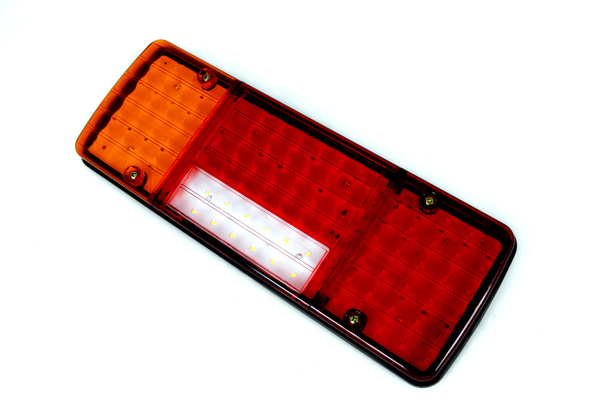 Rechte LED-Heckleuchte – 12 V, 4 Segmente, 92 Dioden, oben angeordnete weiße Rückfahrleuchte