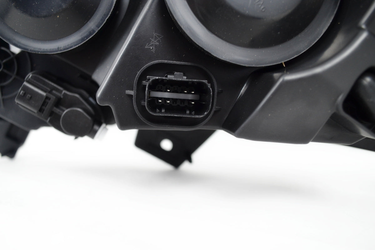 Left Headlight Suitable for Renault Master 2010+ – With Adjustment Motor, H1/H7/W5W/P21W/PY21W