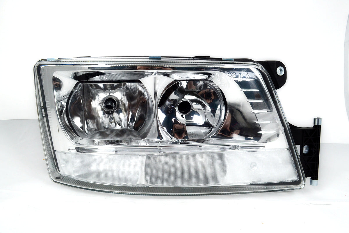 Десен фар – подходящ за MAN TGX (2009+)