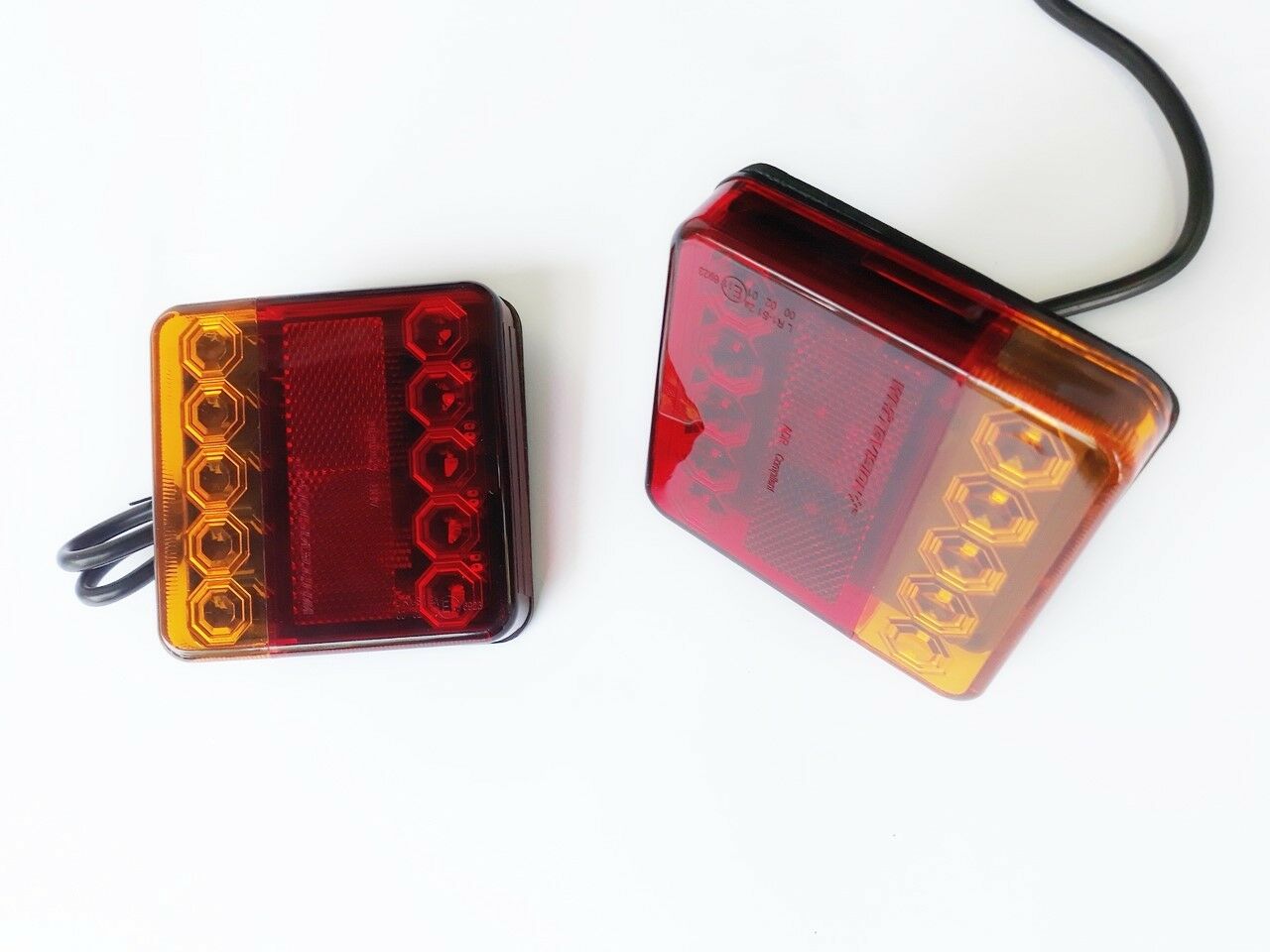 Petit feu arrière carré à LED pour remorque – lampe arrière 12 V homologuée E
