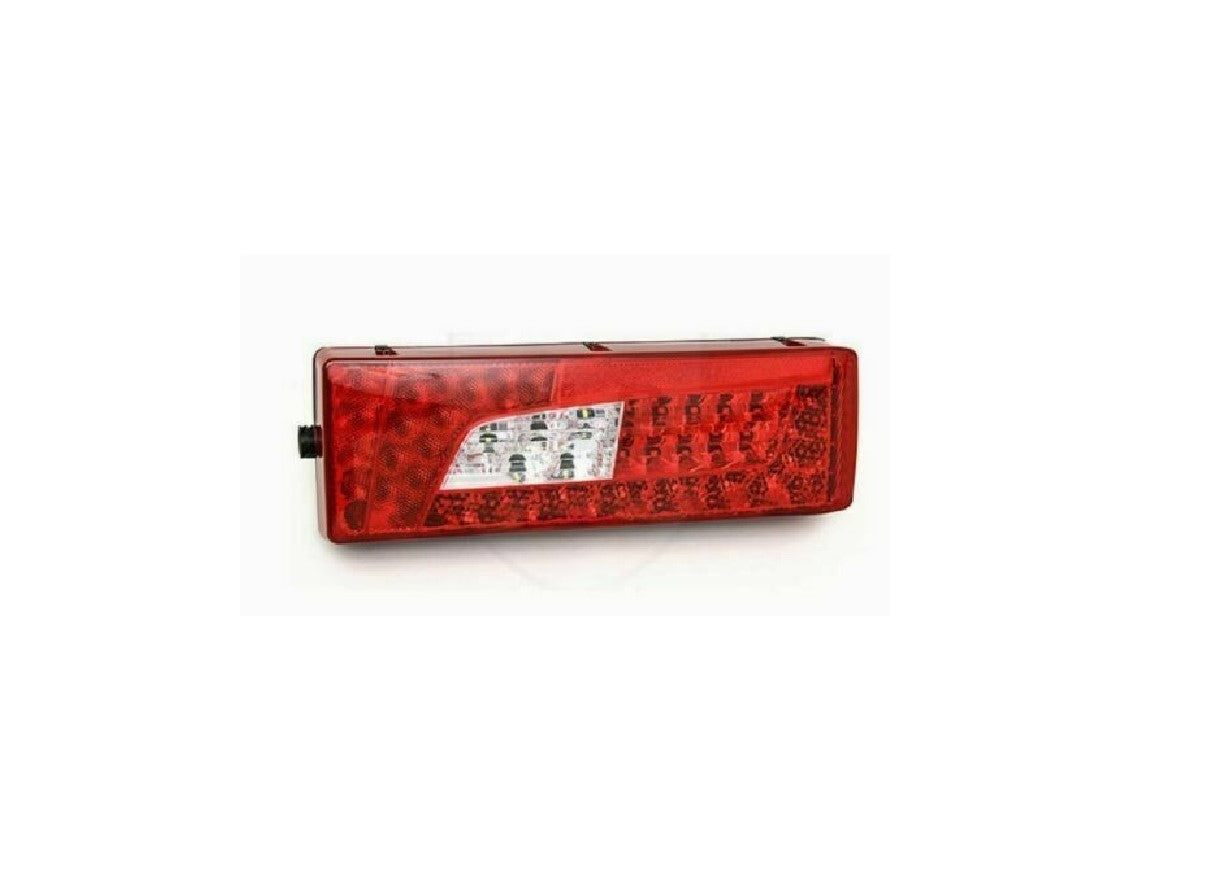 Десен LED комбиниран заден фар – подходящ за Scania Euro 6, 24 V, 570 x 160 x 140 mm, 150 mm междина между болтовете