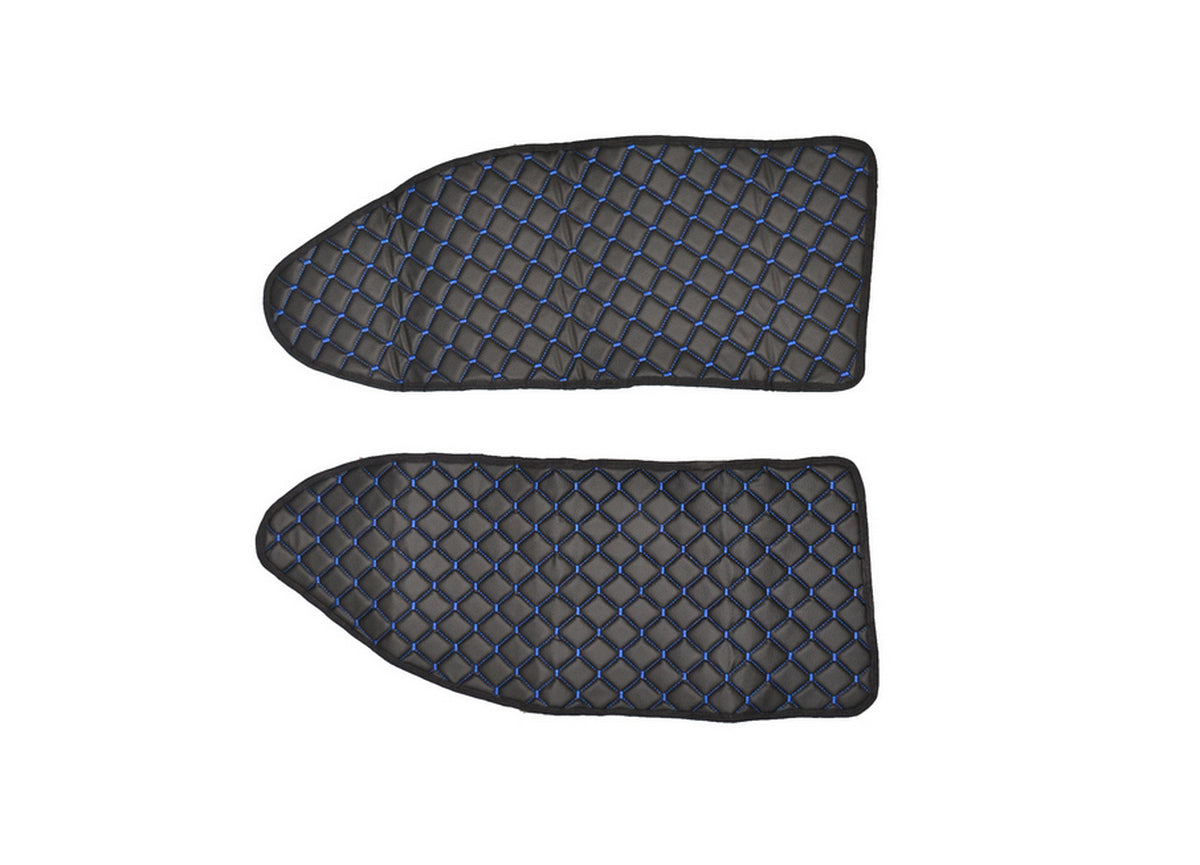 Tapis de porte – jeu de 2 pièces, cuir synthétique (éco-cuir), noir avec surpiqûres bleues, adapté pour Mercedes MP2/MP3 (2003–2010)