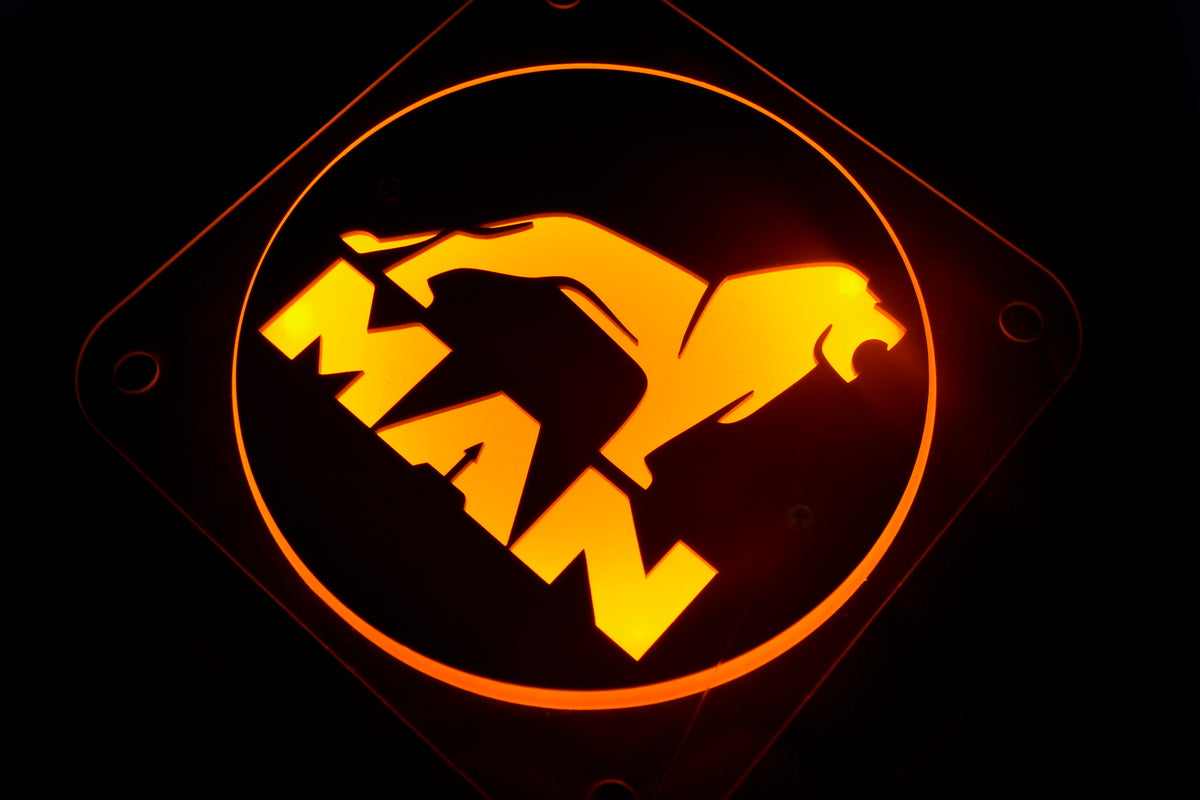 Черни вътрешни табели за предно стъкло, подходящи за MAN – с жълти акценти