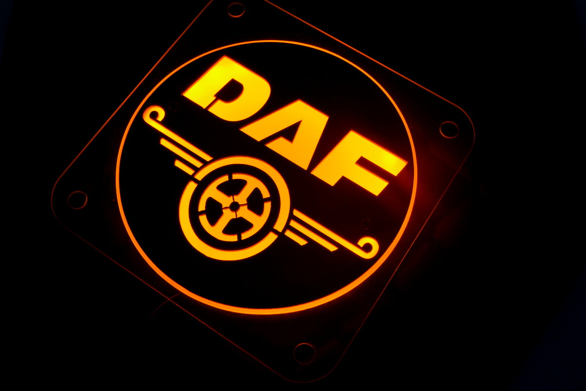 Комплект черни вътрешни панели за предно стъкло с жълти акценти, подходящ за DAF