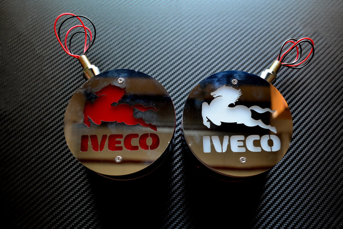 Φανάρι σήμανσης καθρέφτη LED κατάλληλο για Iveco – Λευκό/Κόκκινο, 24V, 100 mm