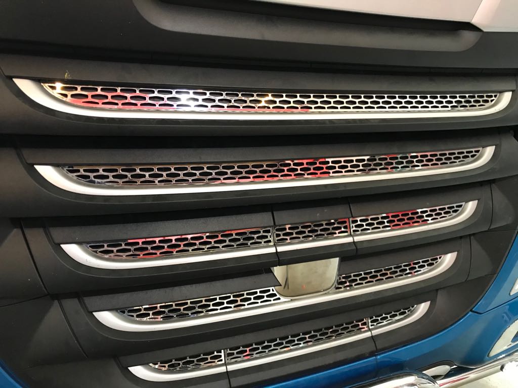 Calandre avant – adapté pour DAF XF106, jeu de 5 pièces