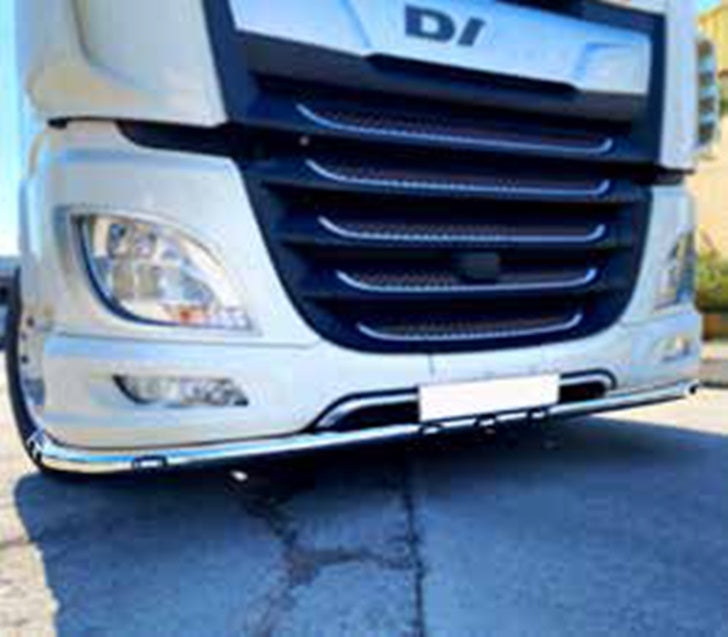 Arceau de protection sous pare-chocs – pleine largeur, adapté pour DAF XF106