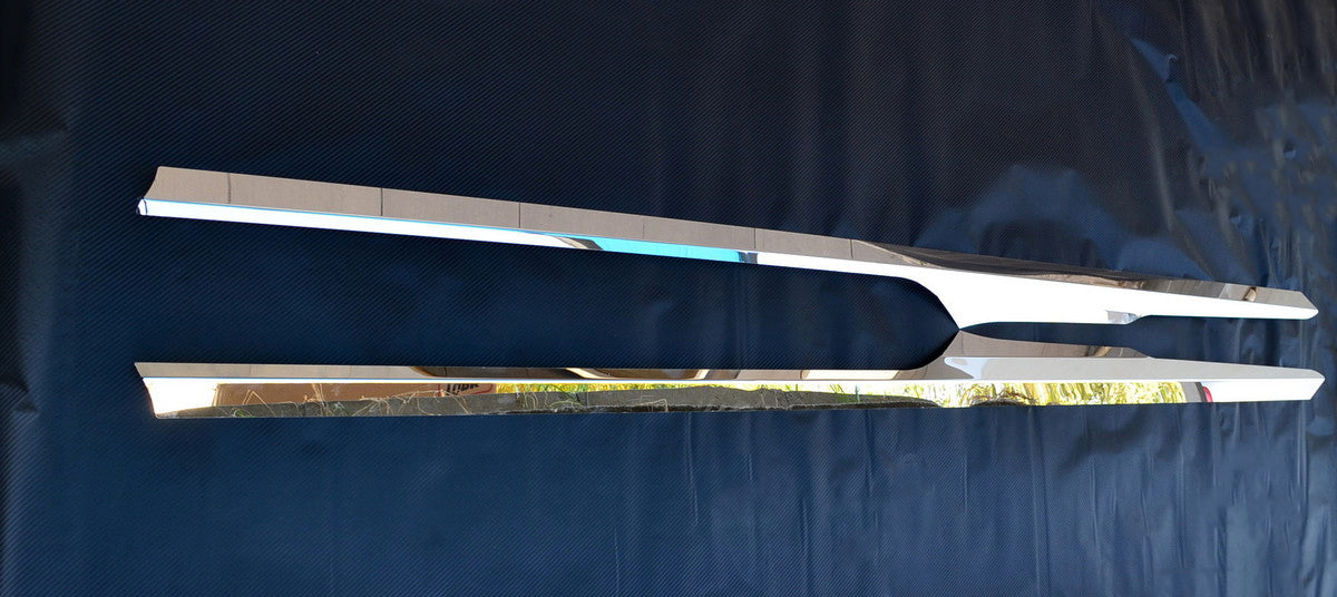 Πλαϊνό διακοσμητικό ντεπόζιτου από ανοξείδωτο ατσάλι – Σετ 2 τεμαχίων, 2300 x 65 mm, κατάλληλο για DAF XF106