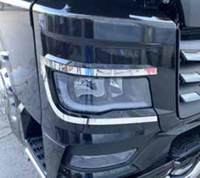 Enjoliveurs de phares – Acier inoxydable, adaptés pour MAN TGX 2021+, 570 x 256 mm, jeu de 2