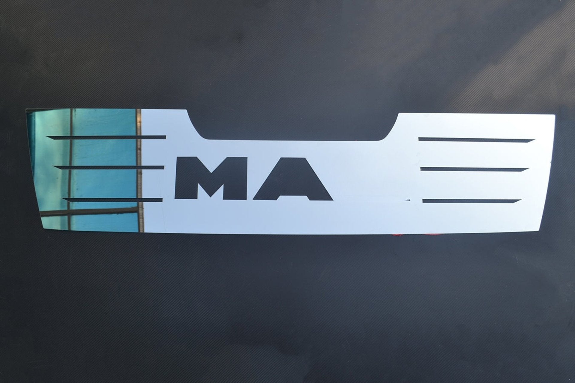 Décoration de calandre avant – Partie supérieure, inox, adapté pour MAN TGS