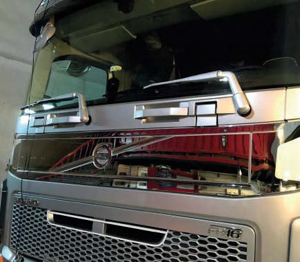 Décor de bas de pare-brise avant rigide – adapté pour Volvo FH5, acier inoxydable