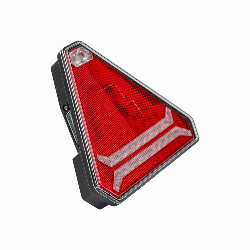 Feu arrière gauche triangulaire à LED – 4 fonctions, clignotant dynamique, 12/24 V, IP67
