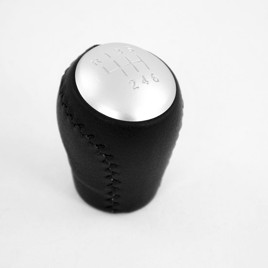 Pommeau de levier de vitesses – Similicuir noir, boîte manuelle 6 rapports, marche arrière avant la 1re, Nissan Qashqai / X-Trail 2006–2013