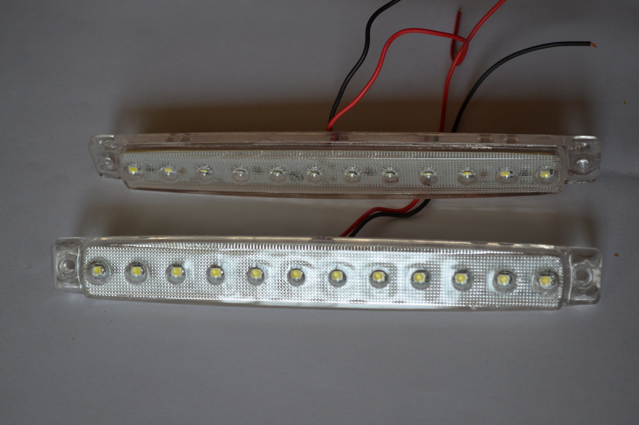 Long feu de gabarit blanc 24V pour camions et remorques