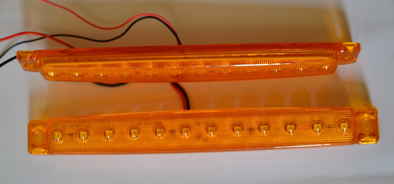 Longue veilleuse jaune 12V pour véhicules et remorques