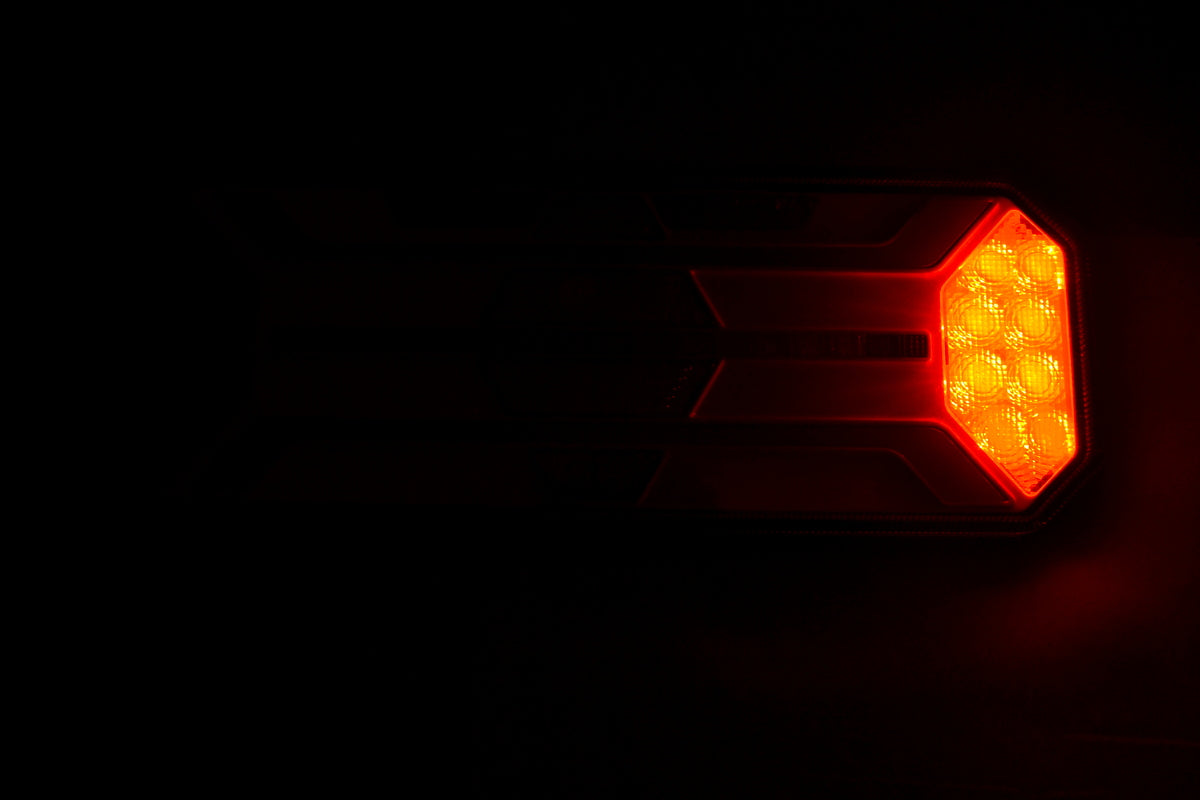 Right LED Neon Tail Light – 35 cm, 5 Functions, 12/24 V, Diamond Reflector