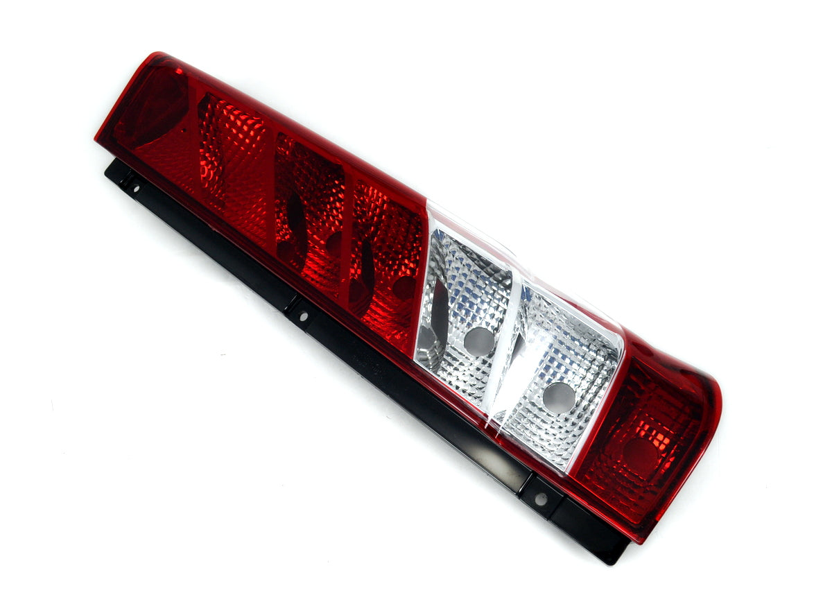 Десен заден стоп – подходящ за Iveco Daily 2014+