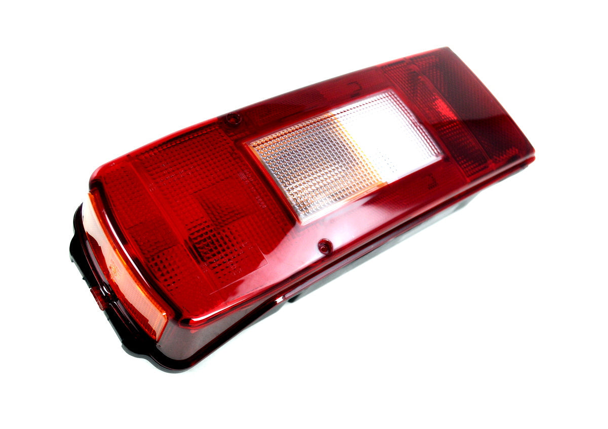 Feu arrière gauche avec éclairage de plaque d’immatriculation – adapté pour Volvo FE/FL, 2001‑on