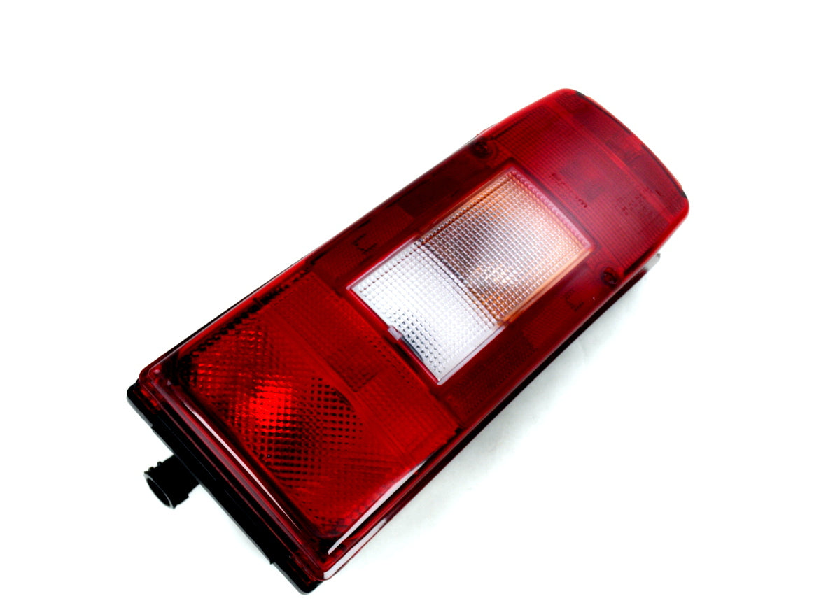 Десен заден стоп – подходящ за Volvo FE и FL (след 2001 г.), ABS, E-Mark сертифициран