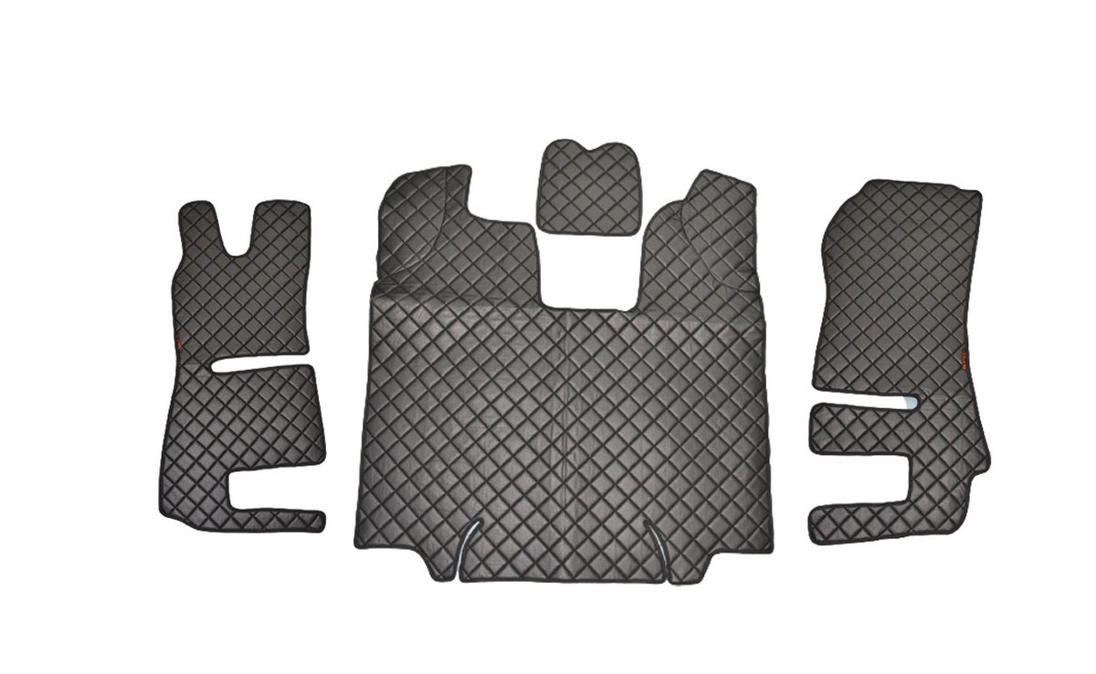 Μαύρα πατάκια δαπέδου από τεχνητό δέρμα (eco leather) – κατάλληλο για Scania R 2013–2016, αντιολισθητικά