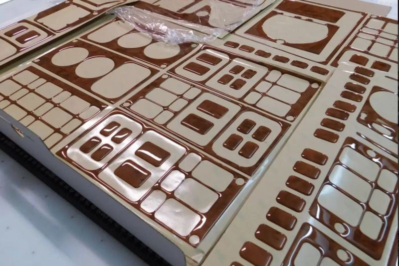 Силиконов махагонов комплект стикери за табло – подходящ за Mercedes Actros MP2/MP3 2003–2016, 49 части