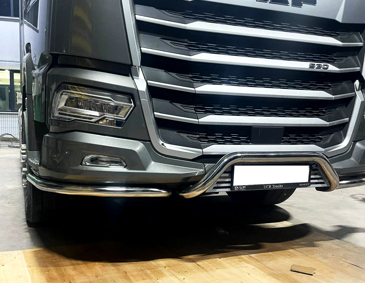 Barre de protection sous pare-chocs avant – 3 parties, adaptée pour DAF XG/XG+