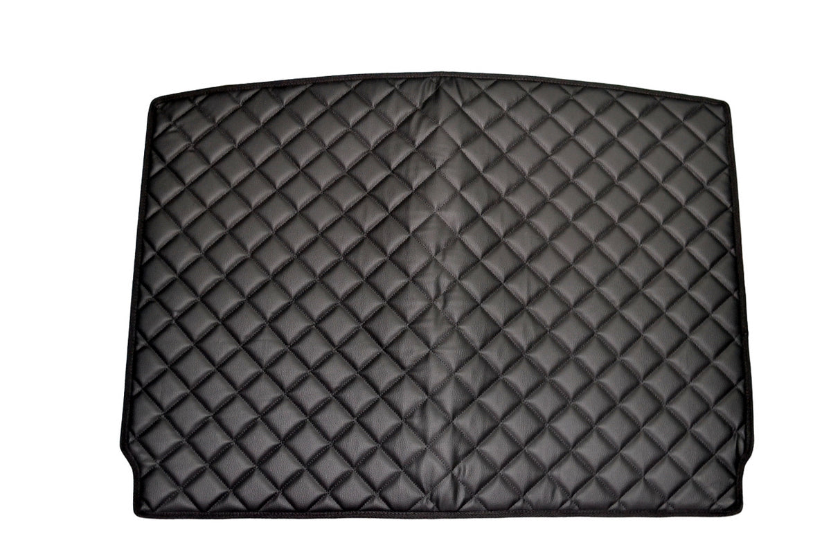 Leather Trunk Mat – suitable for Volkswagen Golf VII Hatchback (from 10.2012)