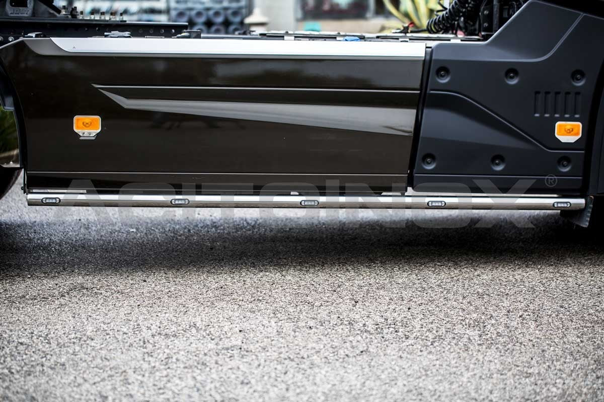 Kit de barres anti-roulis latérales – Gauche et droite pour becquet, adapté pour Renault T UREN06, sans matériel de fixation