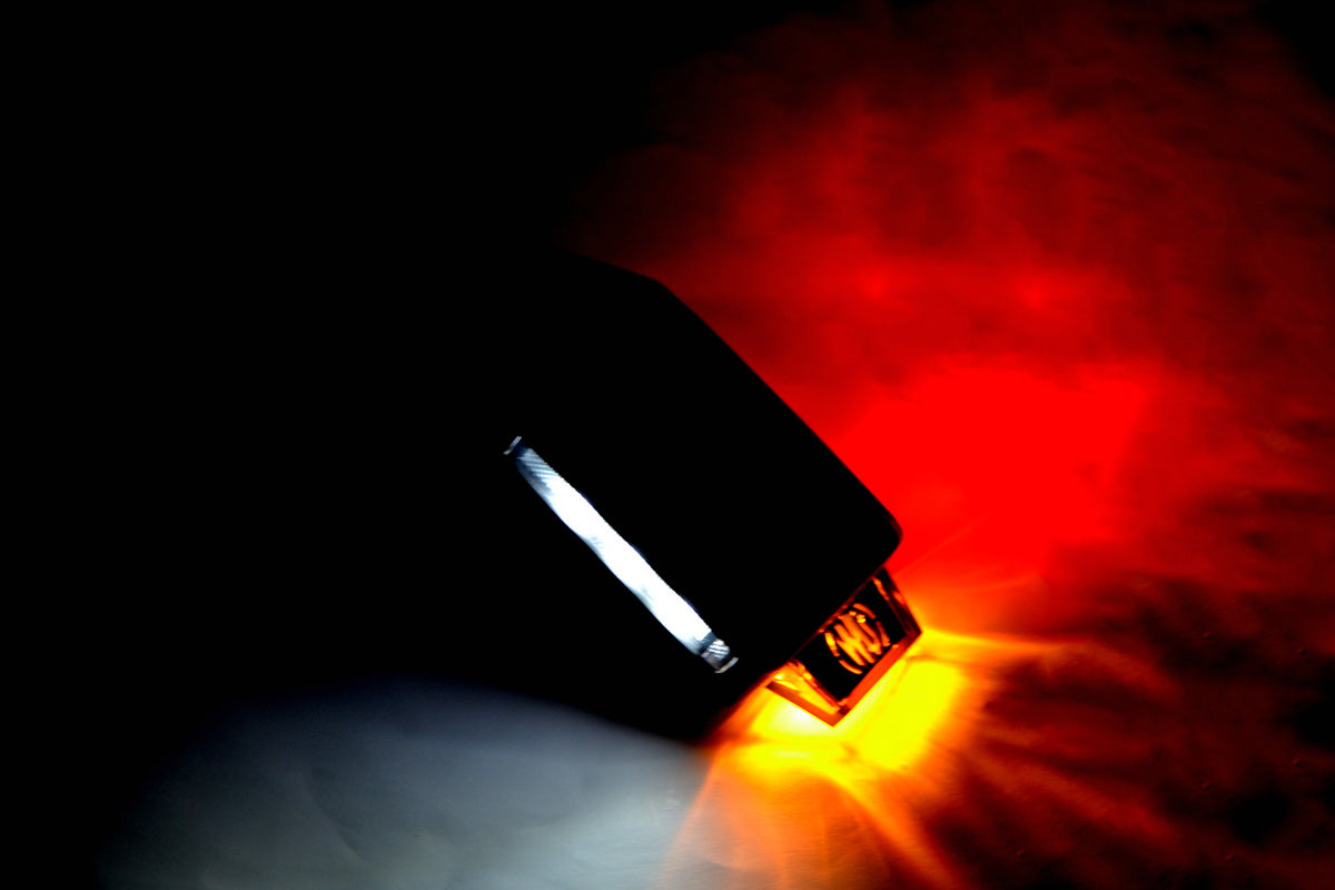 Dreifach-LED-Markierungsleuchte Horn, linke Seite, Rot/Weiß/Orange, 12/24 V