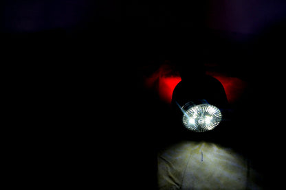 Μεγάλος LED πλαϊνός φανός σήμανσης – 24V, 4 LED διχρωμίας κόκκινο/λευκό, καμπύλος φανός σήμανσης