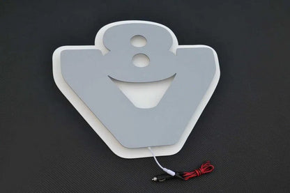 Огледален декоративен надпис V8 RGB, сребрист, 24 V, 540 mm за превозни средства