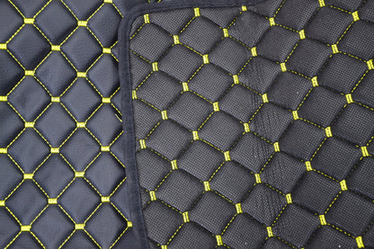 Tapis de porte et de tableau de bord – cuir synthétique (éco-cuir), noir avec surpiqûres jaunes, adapté pour DAF XF/XG 2021+