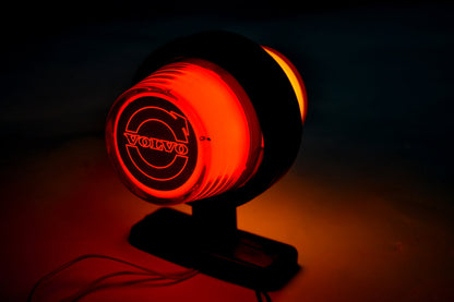 Feu de gabarit néon – rouge/jaune, type corne courte, adapté pour logo Volvo, 12/24 V, 110 x 90 mm, embase caoutchouc 720 mm