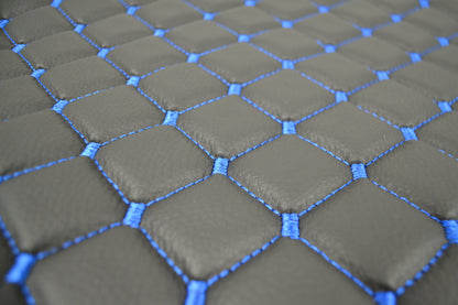 Tapis de sol en cuir – adapté pour MAN TGX boîte manuelle, tiroir simple, noir avec surpiqûres bleues