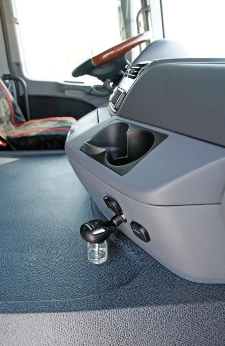 12V Combo Mosquito Repellent Device for Tablets and Liquid Refills