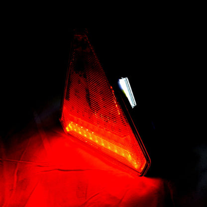 Feu arrière gauche triangulaire à LED – 4 fonctions, clignotant dynamique, 12/24 V, IP67
