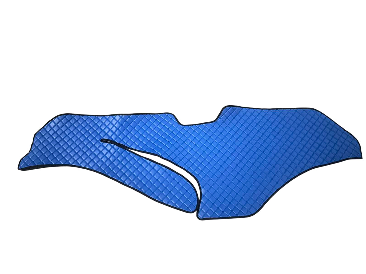 Tapis de tableau de bord bleu en cuir synthétique (éco-cuir) – adapté pour DAF XF/XG/XG+, 2021+