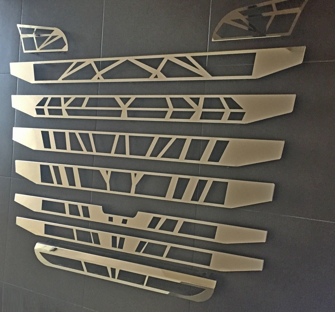 Front Radiator Grille Trim – Stainless Steel 9-Piece Set, suitable for Scania R 2010–2016