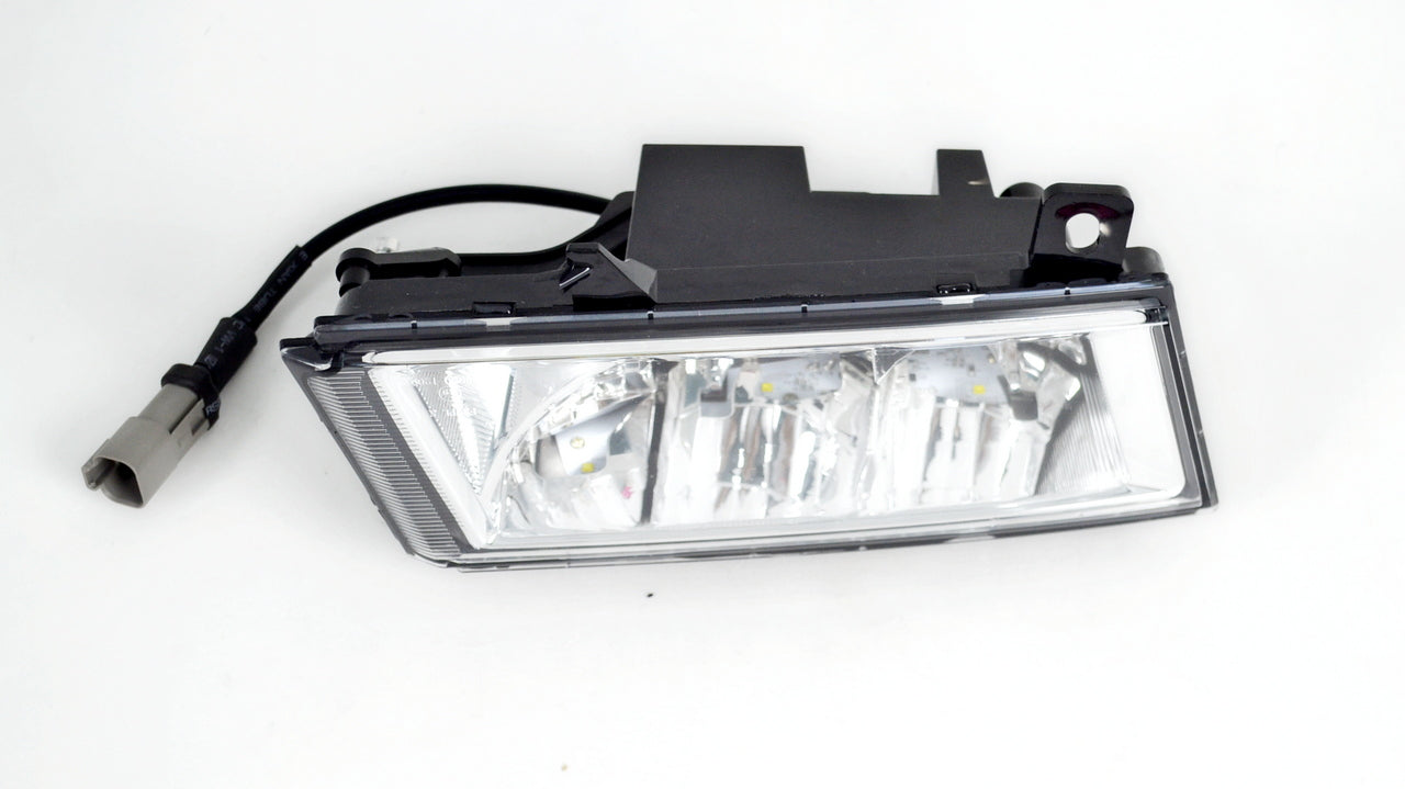 Projecteur antibrouillard droit à LED – adapté pour Scania P/G/R/S 2016+, 24V, homologué E